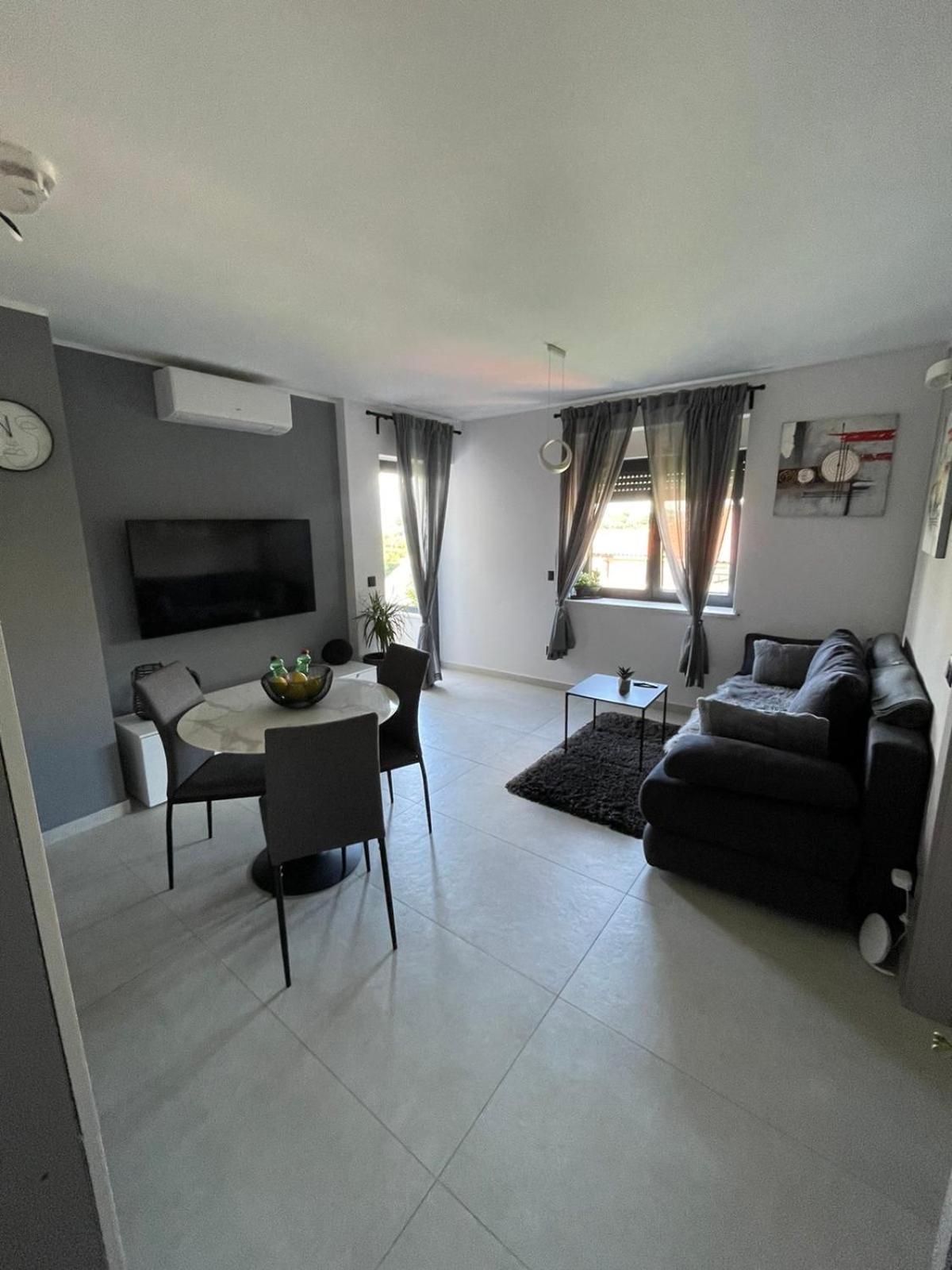 Rijeka Relax Apartment With Parking ภายนอก รูปภาพ